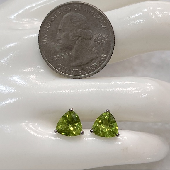 Peridot Sterling Silver Trillion Stud Earrings - Picture 11 of 12